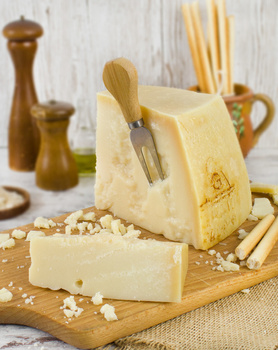 SER GRANA PADANO - SER ZIARNISTY 16 MIESIĘCZNY OK.200G